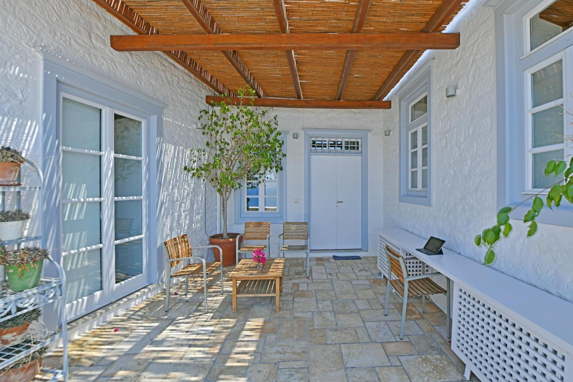 Hydra Kamini Beach Thea Екстер'єр фото